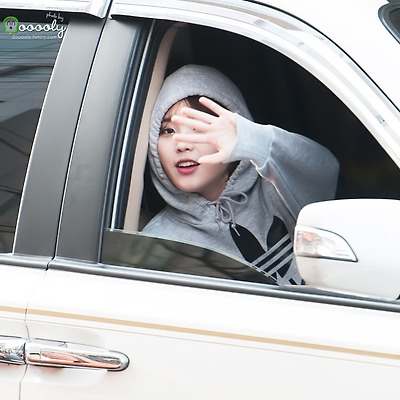 [2013.04.21] 인기가요 퇴근 아이유