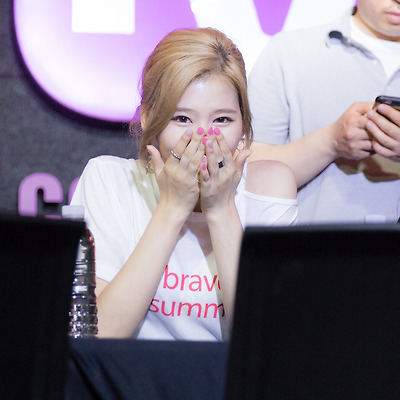 160624 티타임 이벤트 사나