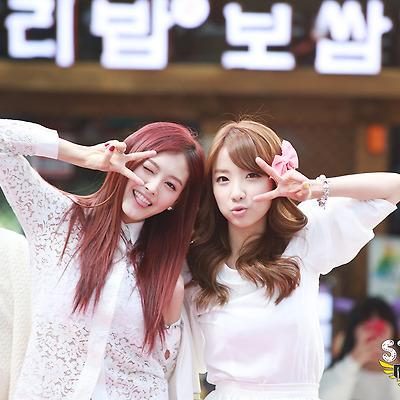 13.03.16 레인보우 부산 신나라레코드 팬싸인회 by. Zetta티스토리 툴바