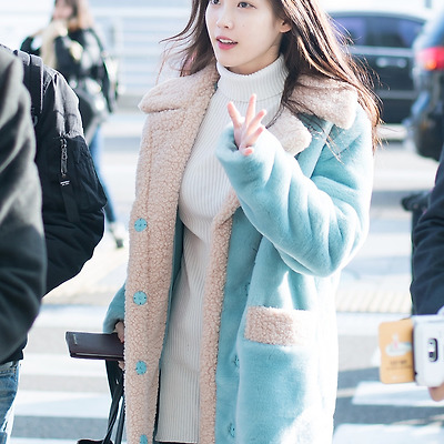 [2016.01.09] 인천공항 출국 아이유