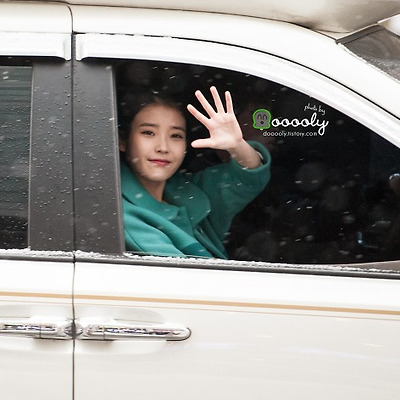 [2013.02.03] 인기가요 아이유 퇴근길