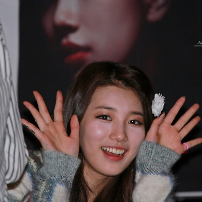 131123 IFC 몰 팬사인회 수지