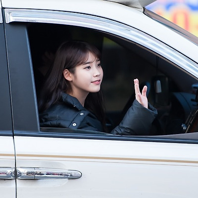 [2013.03.03] 인기가요 퇴근 아이유