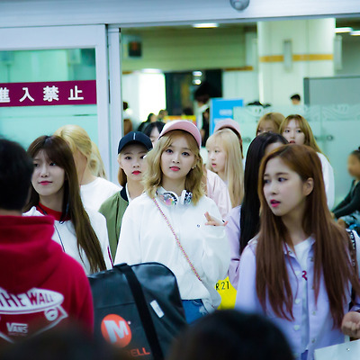 [170522] 우주소녀(WJSN) 선의 김포공항 입국 직찍 (9pic) By SuYa티스토리 툴바