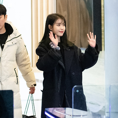 [20.01.09] 강한나의 볼륨을 높여요 아이유 출,퇴근 직찍 by 두탕구리