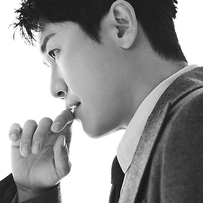영탁 "장르 구분 없이 그냥 ‘가수 ’ 그 자체가 저에게 맞는 수식어라고 생각해요"