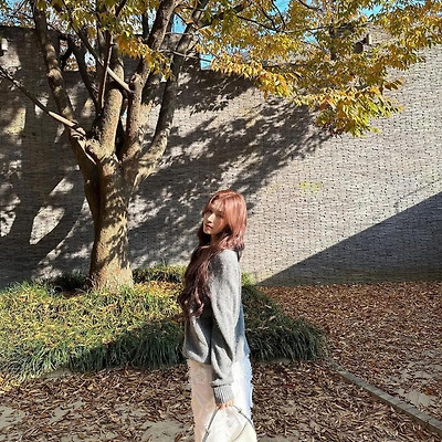 가을 여자 트와이스 사나 프라다