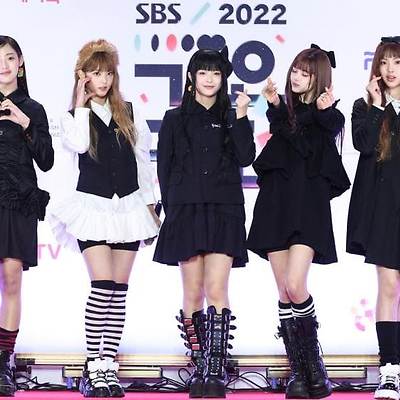 뉴진스 가요대전 레드카펫