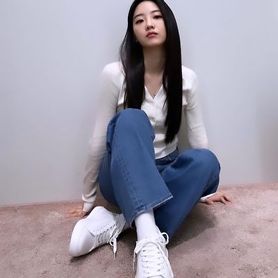 스타들의 'Calvin klein' 캘빈클라인 풋웨어 출시 기념 화보 모음