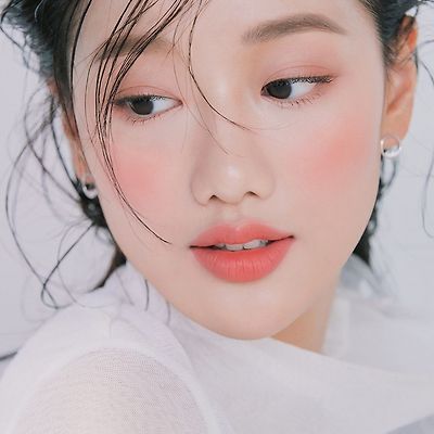 에이프릴 나은 그라지아, APRIL