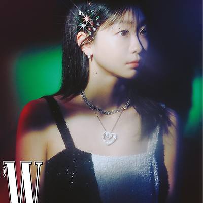 김다미 W korea 화보