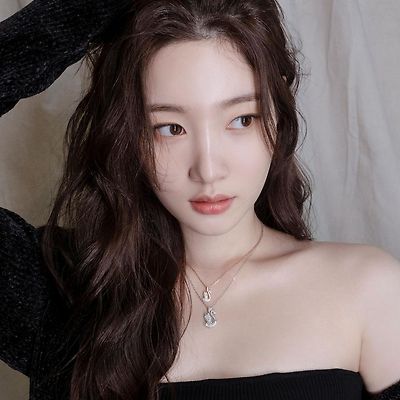 배우 정채연, 강혜원 'Swarovski (스와로브스키)' iconic Swan 광고