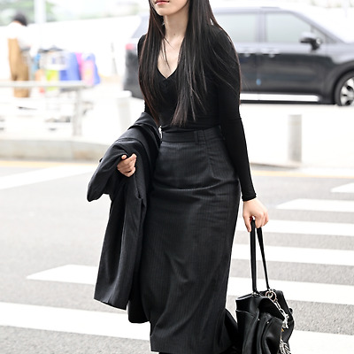 노윤서 공항패션