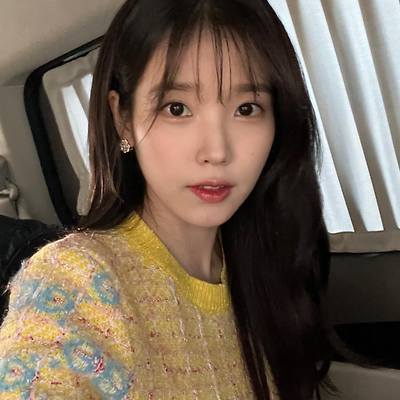 [230427] 아이유 인스타그램 + 스토리