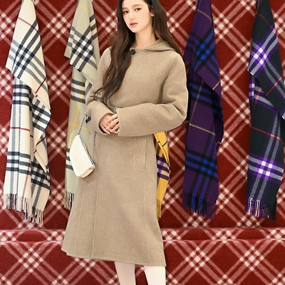 [언론사] [다니엘] 231127 버버리 홀리데이 팝업 스토어 오픈 기념 포토콜