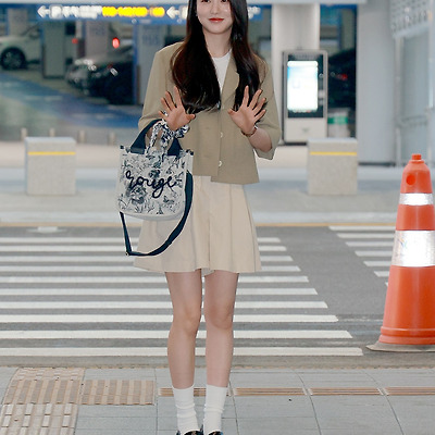 신예은, 트렌디한 셋업 스타일링