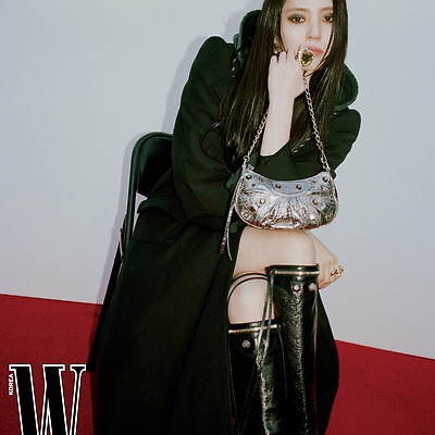 한소희  W Korea 화보