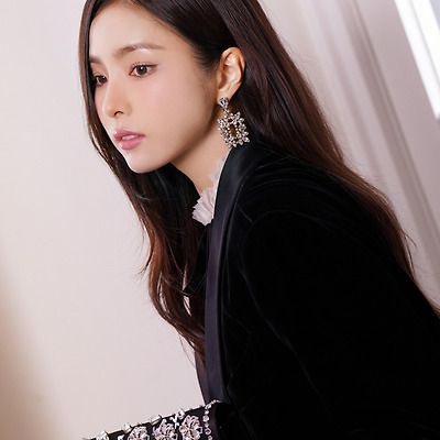[비하인드 포스트] 로저 비비에 화보