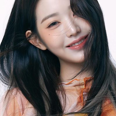 아이브 장원영 얼루어