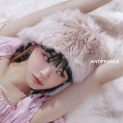 [앨범자켓] 2022.10.17 미니 2집 [ANTIFRAGILE]