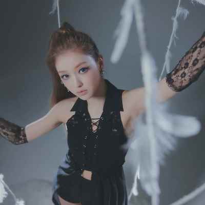 오마이걸 유아, 첫 싱글 앨범 'Borderline' 콘셉트 포토 공개
