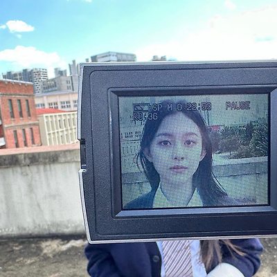 박지후 디토 뮤직비디오 인스타그램