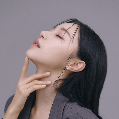 이솔이 “결이 맞는 사람들과 다양한 부분들 함께 나누며 살고파”