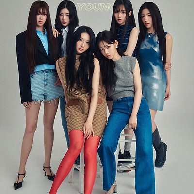 [트리플에스 중국 잡지] DELING 2024년 Vol.10 : tripleS  (A형 잡지 + B형 잡지 + 포스터 1장 + 포토카드 14장) [서연 유연 나경 니엔 소현 신위]