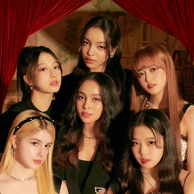 VCHA, 데뷔 싱글 'Girls of the Year' 콘셉트 포토 공개