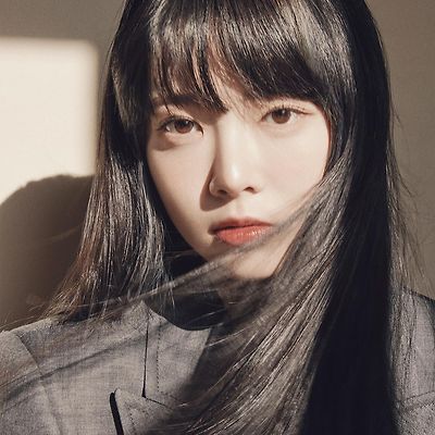 LE SSERAFIM (르세라핌) 홍은채 'ELLE Korea' 화보 (12.29 추가 8장)