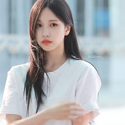 230608 공항 미나 직찍