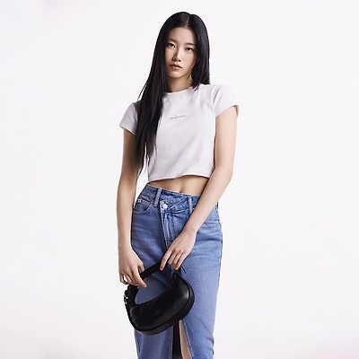 카즈하 (르세라핌) 캘빈클라인진 화보