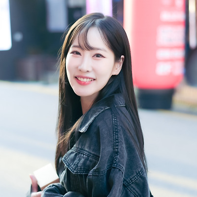240925 연극 한뼘사이 퇴근길 마혜리 役 문서우 7장