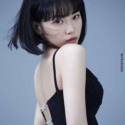 르세라핌[LE SSERAFIM] 김채원 프로필 고화질 화보 9장