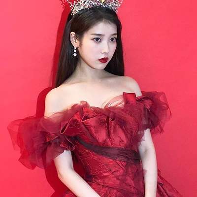 아이유 신곡 셀러브리티 티저 이미지