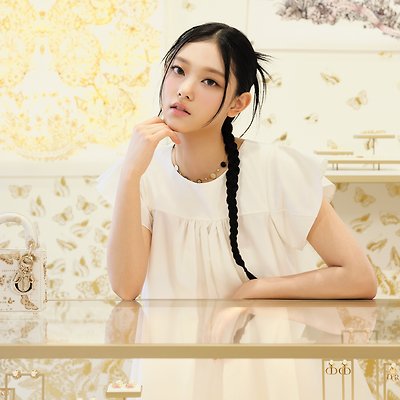 [231222] NewJeans Japan Twitter - 해린 Dior (& 영상)