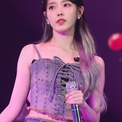 아이유 HEREH 싱가포르 콘서트 2일차 팬 사진