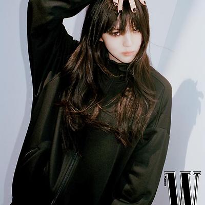 한소희 럭키슈에뜨 W korea 화보
