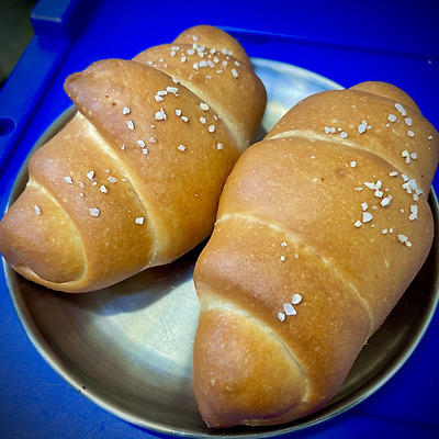 ⭐소금빵이 맛있는 연남동 신상 카페 추천_피프티인더카트