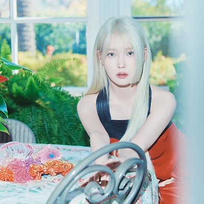 아이유 미니 6집 ‘The Winning’ 컨셉 포토 (I win)