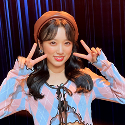 211201 - 211205 야부키 나코 SNS