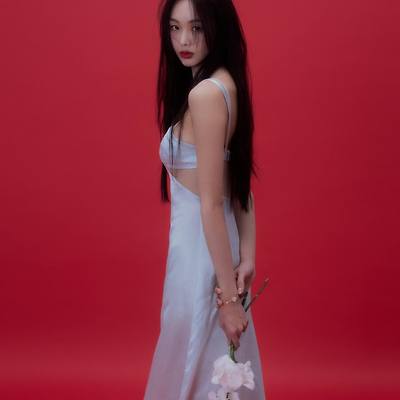금새록 싱글즈 화보