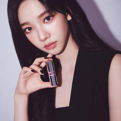 카리나 (에스파) 입생로랑 뷰티 화