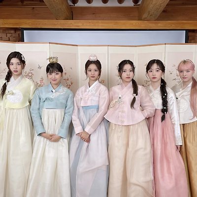 NMIXX 엔믹스 '2023 설날' 인사