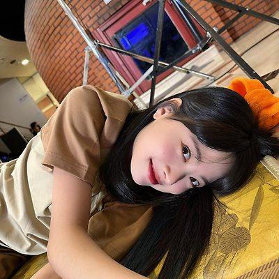 르세라핌 홍은채 셀카