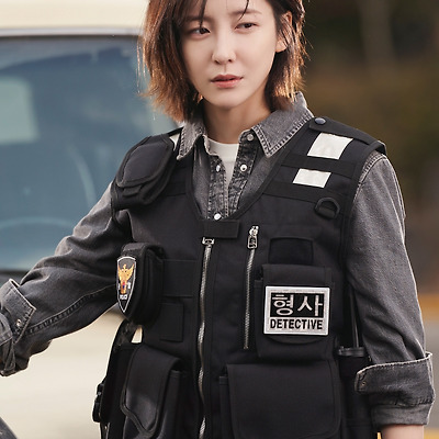 '재벌X형사' 박지현, 포스터 비하인드 공개