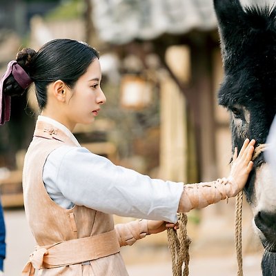 배우 김지연 (보나) 'MBC 드라마 조선변호사' 포스터 촬영 비하인드