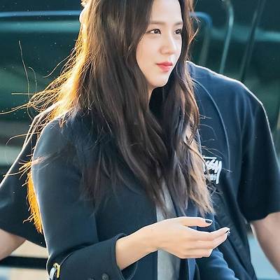 230519 블랙핑크 지수 공항 출국 사진 움짤 기사사진 직찍들