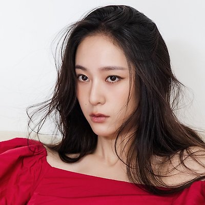 크리스탈 정수정 'Behind The Blinds' 화보 촬영 비하인드