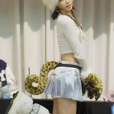 털이 달린 걸 쓰기만 하면 귀여워지는 르세라핌 김채원